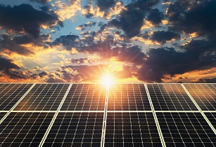 total energy宣布在中东建立最大的太阳能发电厂之一
