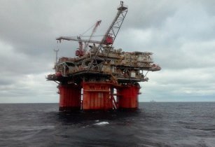 埃尼石油发现12月