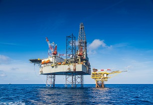 海上石油钻井平台降低AdobeStock 110158147